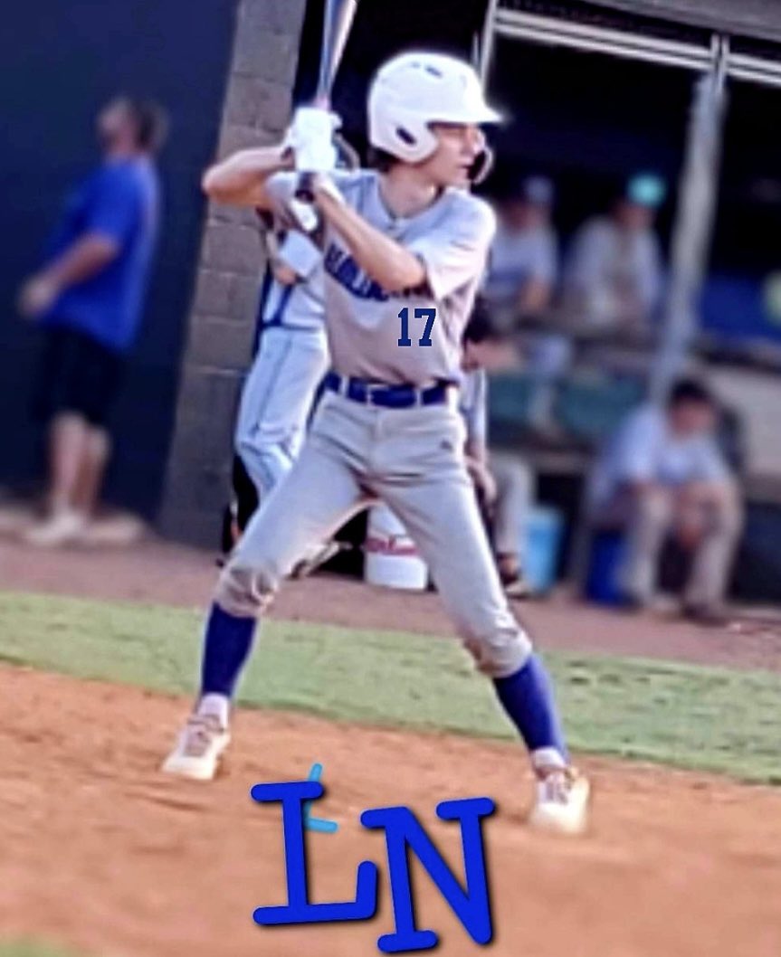 SENIOR SPOTLIGHT- Vincent Erdody

Vinny’s favorite memory as as a Wildcat is all the team dinners before every home game!  Congratulations Vinny!  @LNHS_Athletics <a href="/DallasJackson6/">Dallas Jackson</a> <a href="/ty_wigginton1/">Ty Wigginton</a>