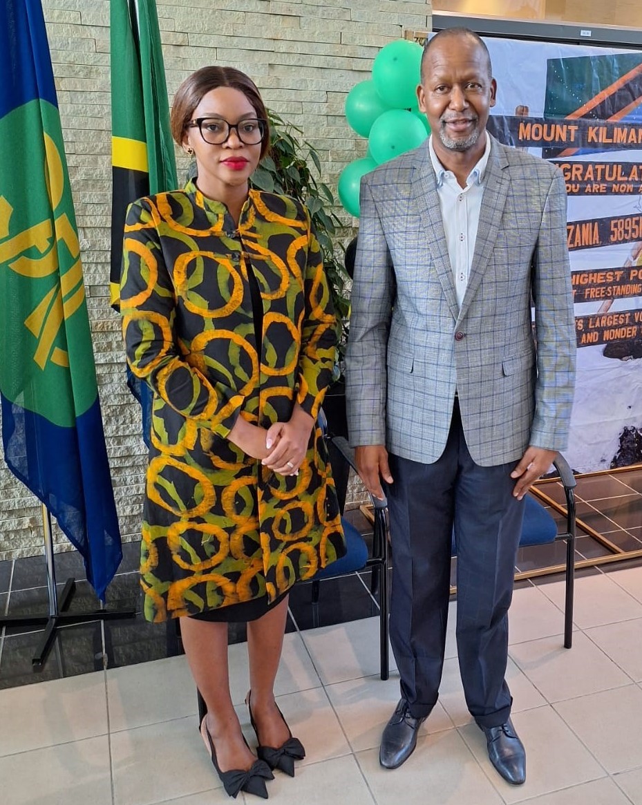 Today #SADC Secretariat Staff at SADC Headquarters in Gaborone, Republic of Botswana, joined the government and citizens of the United Republic of Tanzania in celebrating 60th years of Union Day.