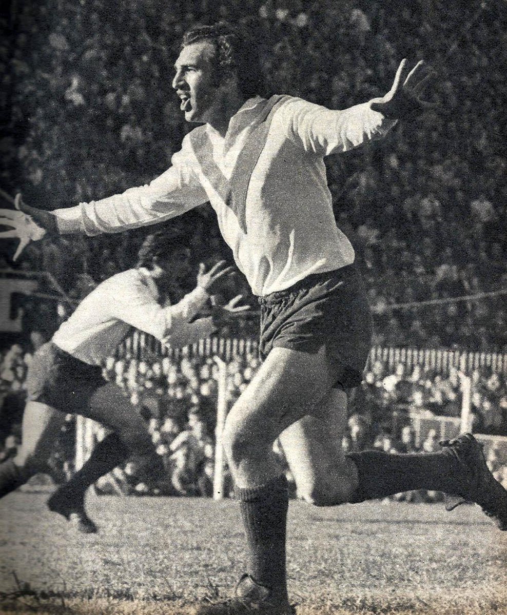 #CarlosBianchi  #VélezSársfield 

1967-1973
