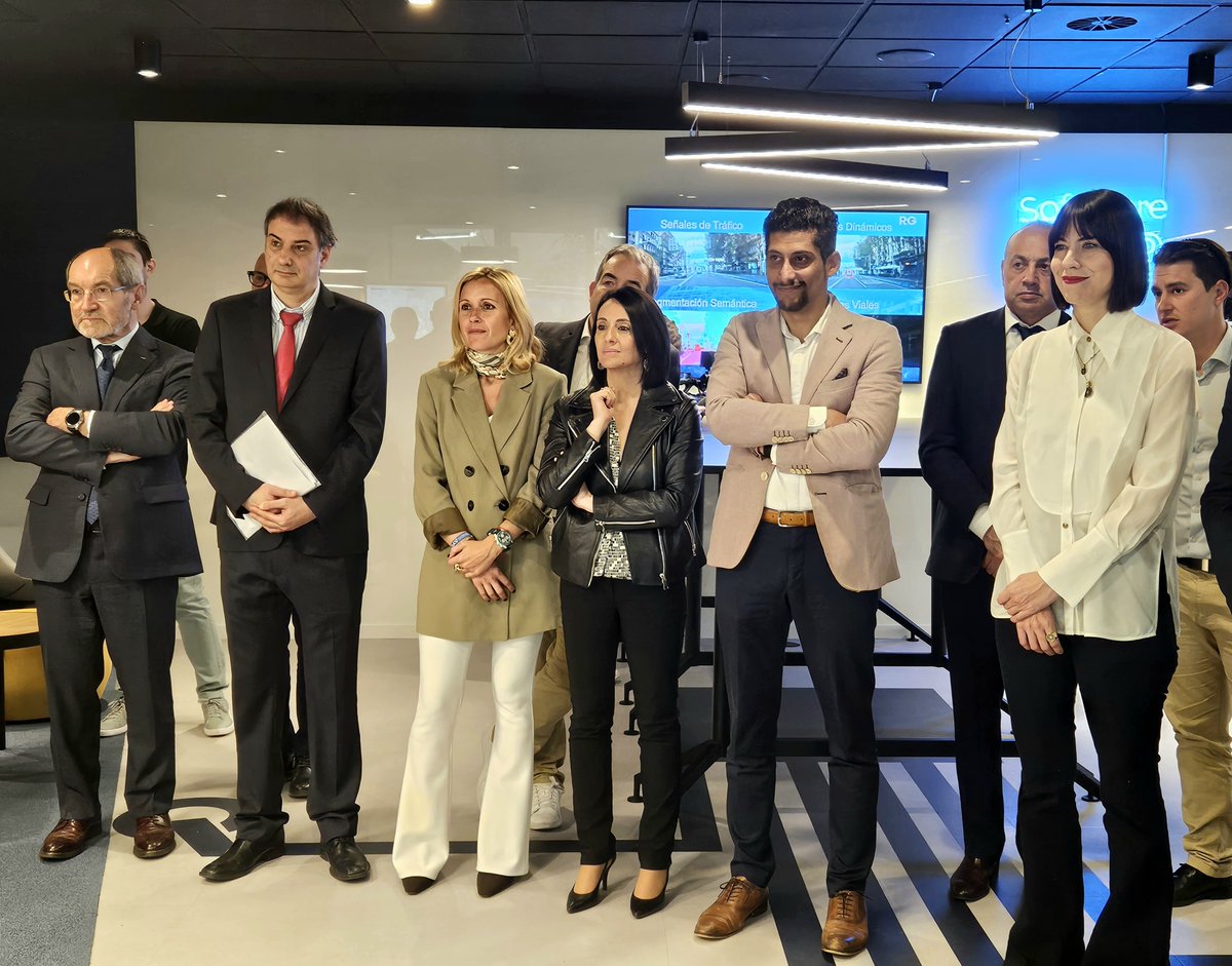 🚗📲 @renault_esp pone en marcha el nuevo Software Hub en España, un centro tecnológico para impulsar la movilidad del futuro: más sostenible, inteligente y conectada. 💪 El talento y la innovación siguen haciendo crecer la industria de la automoción española.