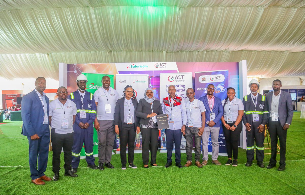 TechMoran's tweet photo. Telco @SafaricomPLC Launches #ConnectAcademy to Train Fiber Optic Technicians During #ConnectedAfricaSummit2024 #ConnectedSummit2024 @CAS2024_ @Safaricom_Care https://t.co/hOHYPNBqIf https://t.co/dN3ixRZI4j