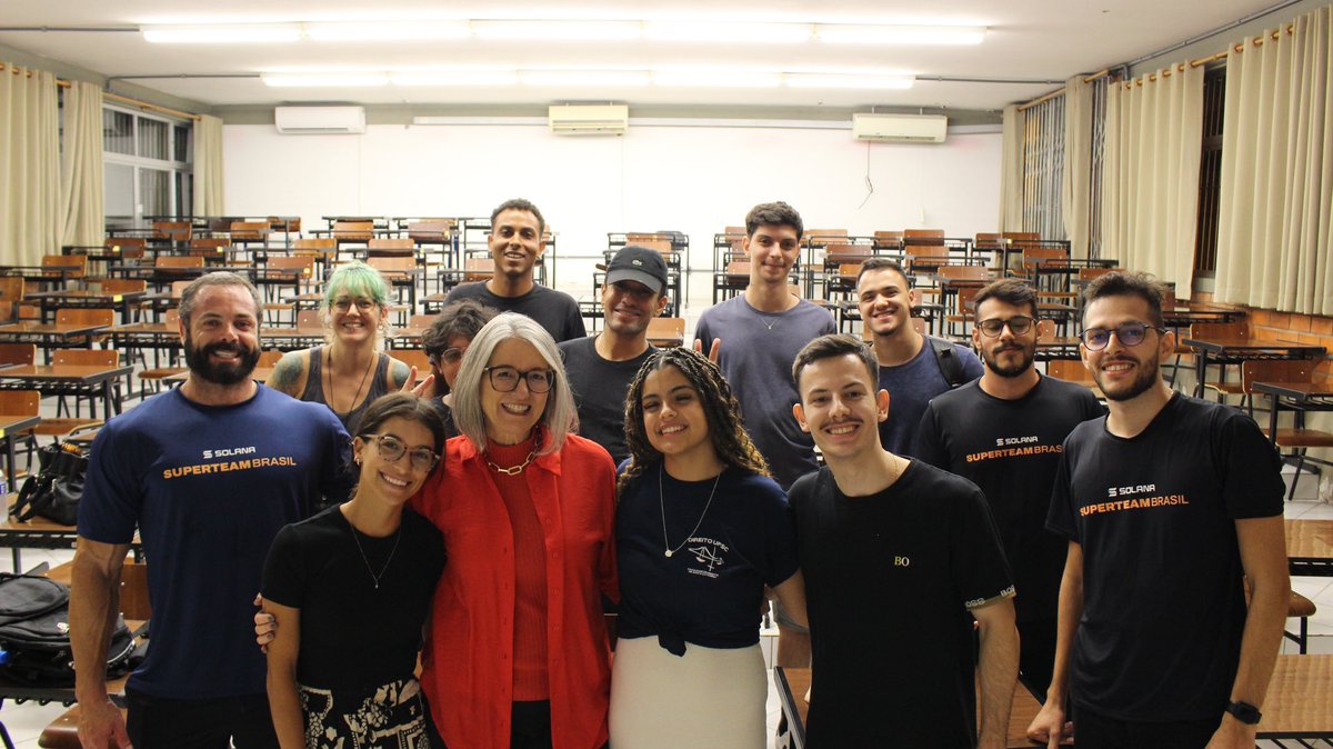 SuperteamBR's tweet photo. Você sabia que existe uma Premiação especial para times universitários dentro do Hackathon Global da @solana?

O que @inteli_e, ITA, @ufersa e @UFSC têm em comum? 

Comunidades dessas Universidades Brasileiras formaram times ou criaram ativações durante o Hackathon! 🔥 https://t.co/XNniHuGM4o