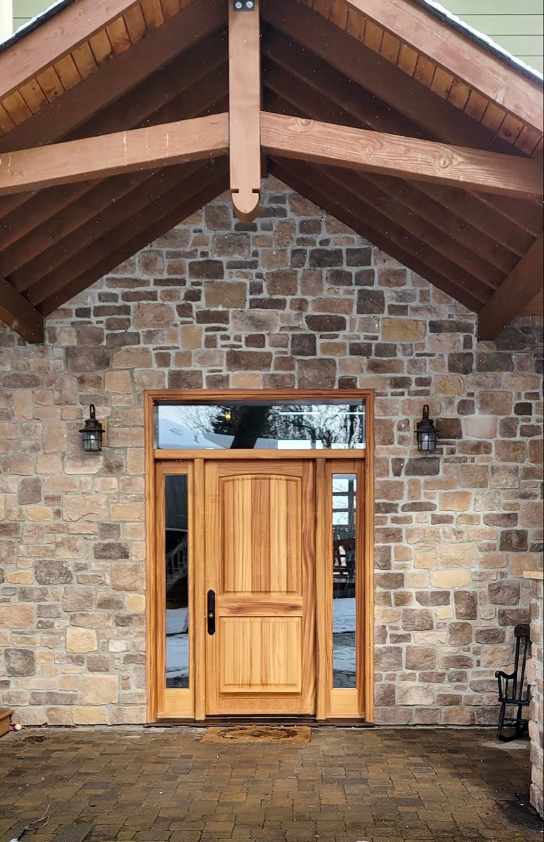 #FBF to 2011! This stunning #custom *SOLID* #mahogany @AmberwoodDoors *DOOR* with Natural finish; High Performance glass; & Flat Black #doorhardware is aging beautifully!
Contact amberwooddoors.com today! 416-213-8007
🇨🇦&🇺🇸Shipping
#doorsofdistinction #madeincanada🇨🇦