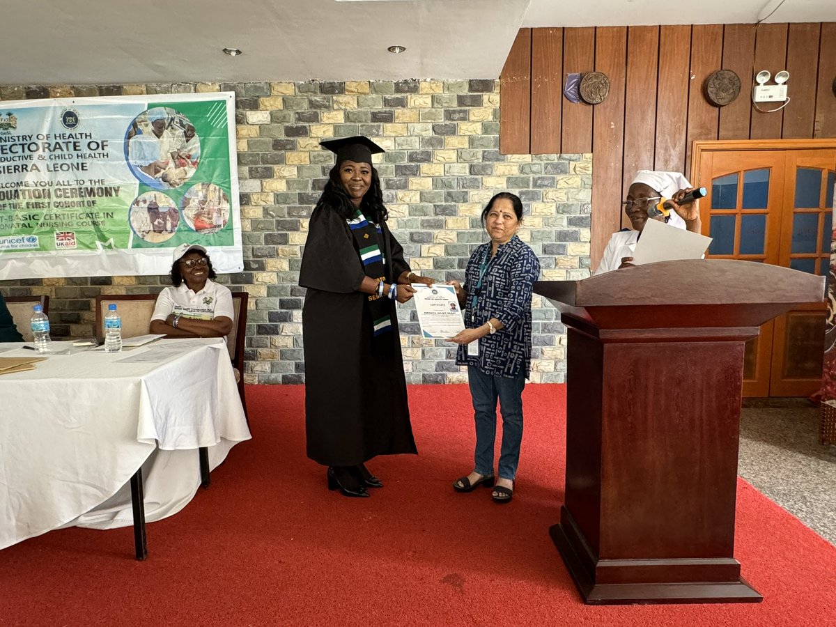 We were pleased to witness the certification of 21 nurses who @mohs_sl trained in neonatal nursing w/ UNICEF & FCDO support, to provide lifesaving care to newborns at Special Care Baby Units in Freetown, Bo, Kenema & Makeni. The 2nd batch of 26 nurses have begun their training.