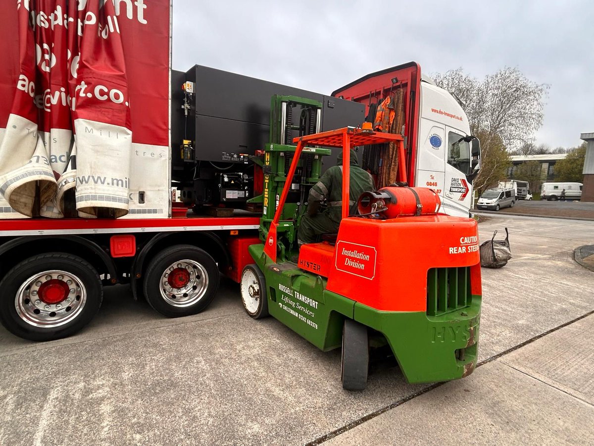 MillsCNC's tweet image. We may have had a busy few weeks at MACH but that&apos;s not stopped our delivery team!! 
Lots of machines have gone out to our customers in the last couple of weeks! 🚚 

#MillsCNC #LikeNoOneElse #DNSolutions #UKManufacturing