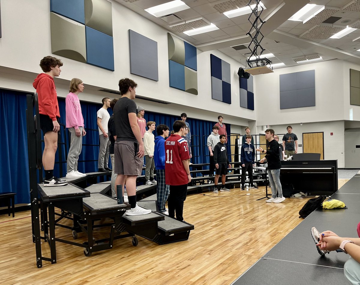 No better way to start my day than listening to Greyhound Sound and our CHS Ambassadors.  You all sounded amazing and best of luck tonight at State Quals.  🎶
