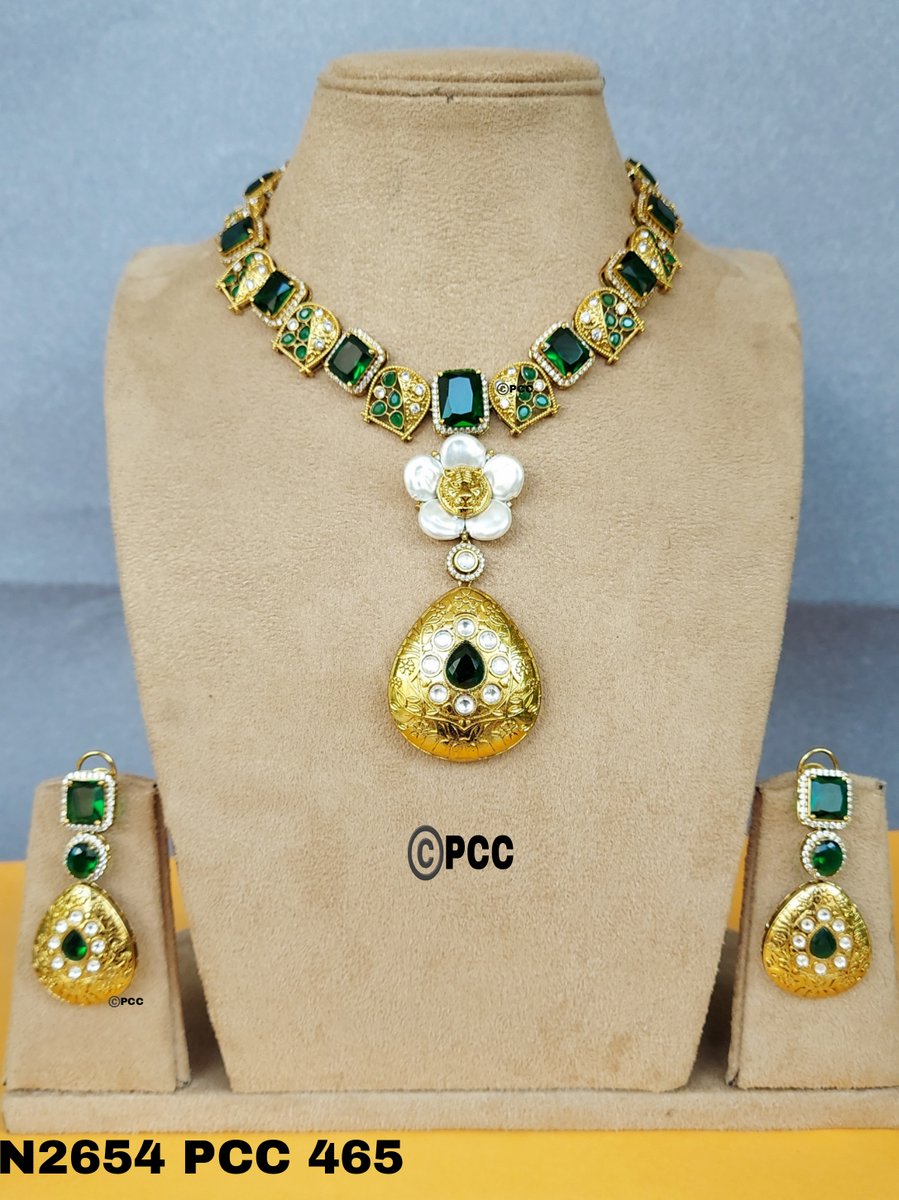 Best of kundan  meenakari  jewelry. We provide bulk stock for exclusive collection.  contact on 7791907070. #jewellery #jewellerymaker #designerjewellery #handmadejewellery #jewelleryoftheday #kundanmeenakari #traditionaljewellery #worldwideshipping #usa #canada #jaipurjewellery