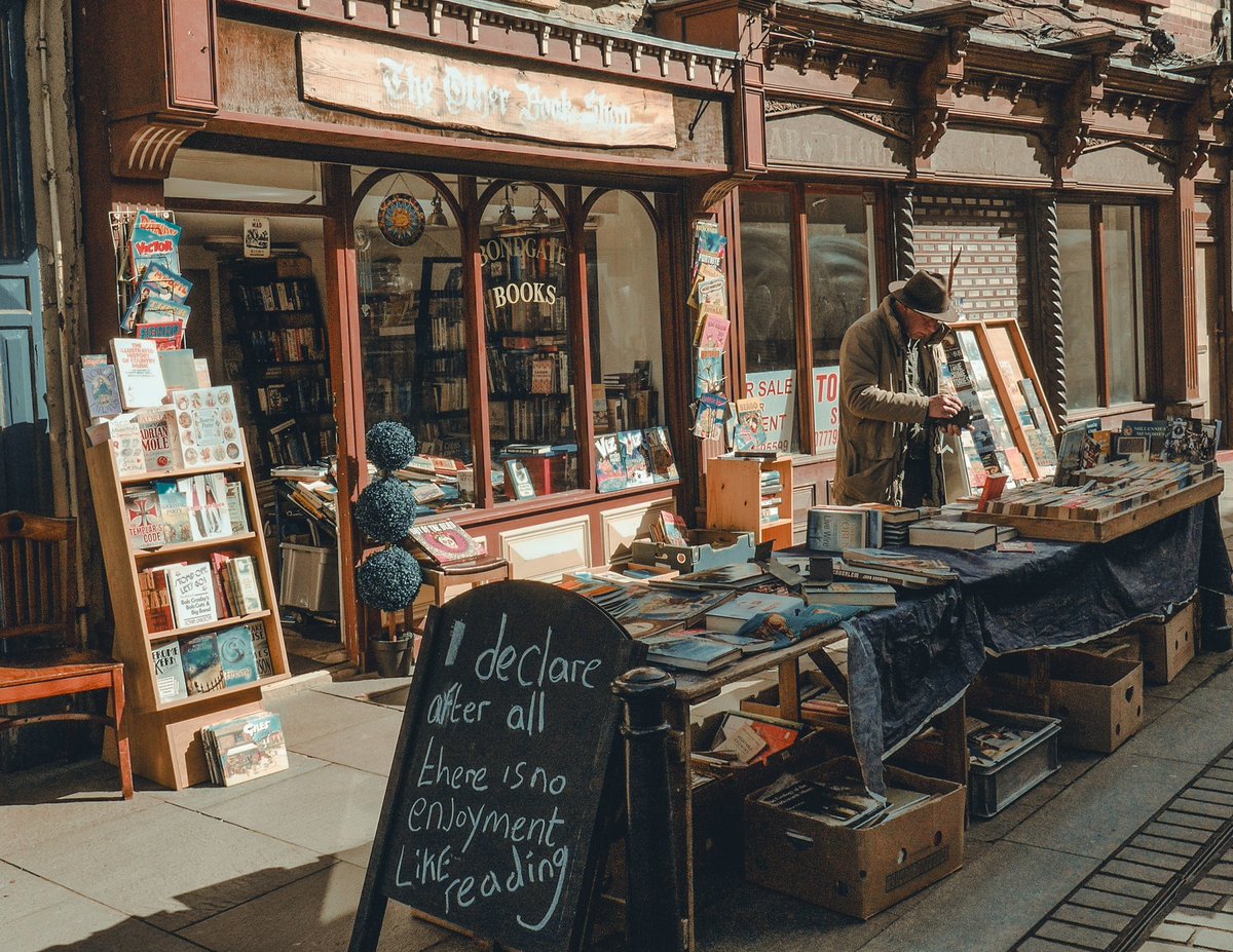 #ShopFrontFriday The Other Book Shop - Bishop Auckland ‘ I’ve got 400 poetry books’