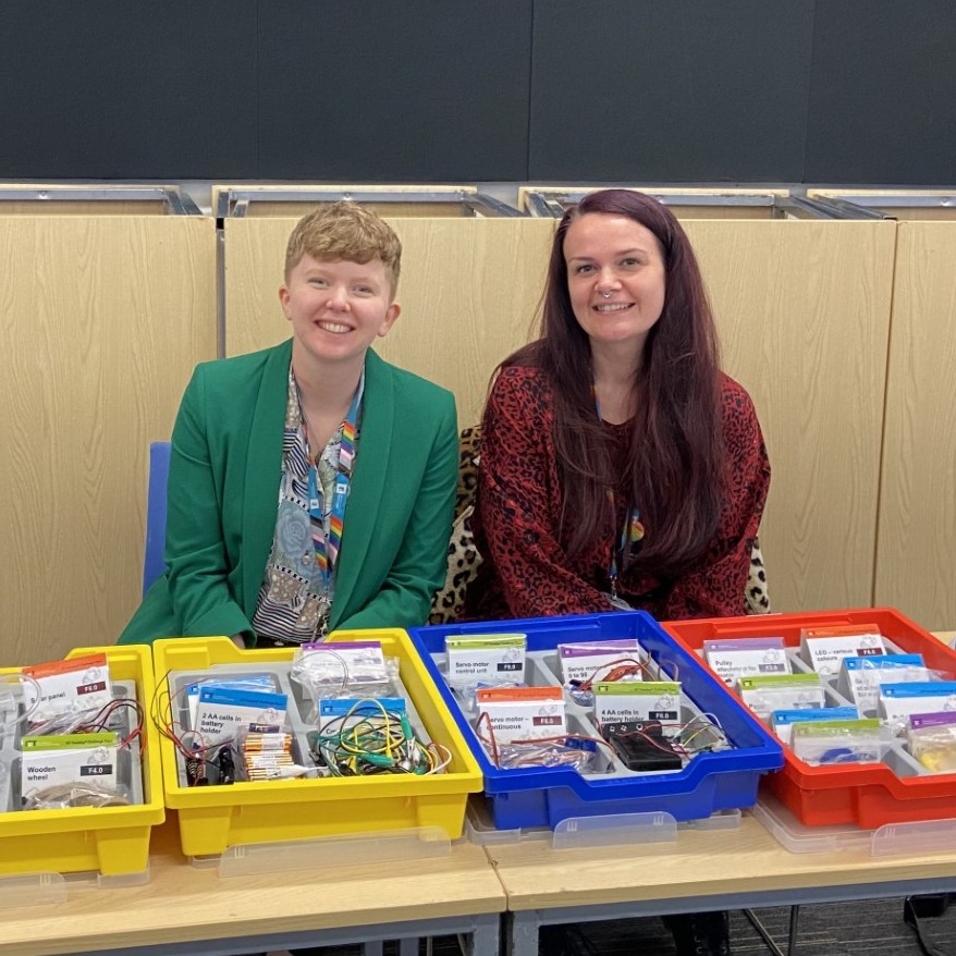 Brilliant #IETFaradayChallengeDay at the @UniofNottingham earlier this week. A huge thanks to Helena and Gemma for all their support. 

Congratulations to the winning team from @woodlands_derby 👏

#Engineering #FutureEngineers #NextGeneration #STEM @IETeducation