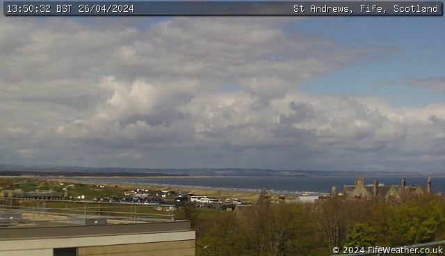 The views across #Fife right now, from my WeatherCams dotted around the Kingdom. fifeweather.co.uk/index.php/weat…