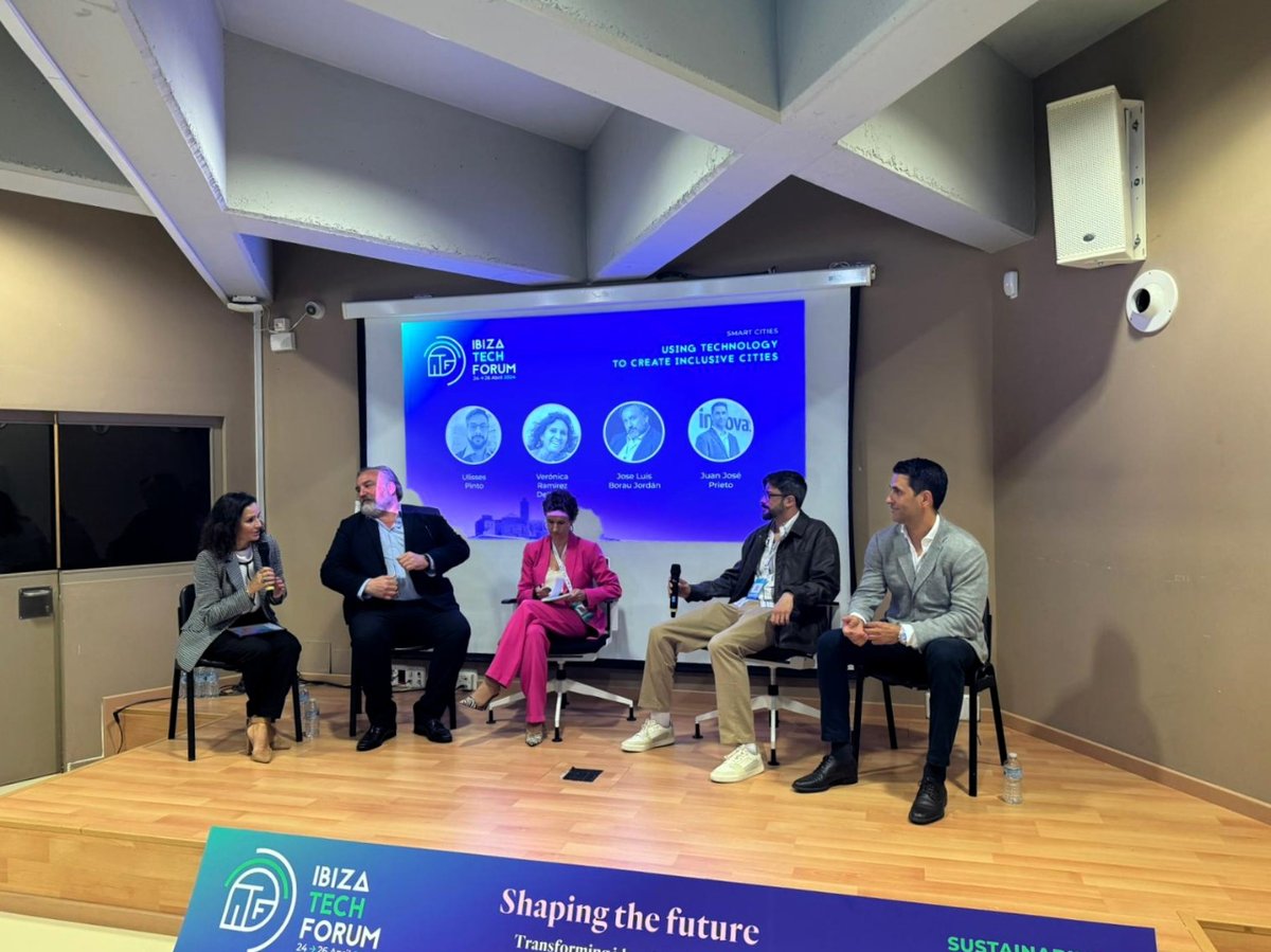 Innovasur's tweet photo. ✈ ¡Hoy hemos participado en la jornada de cierre del #IbizaTechForum! https://t.co/fEJvrVg6TC