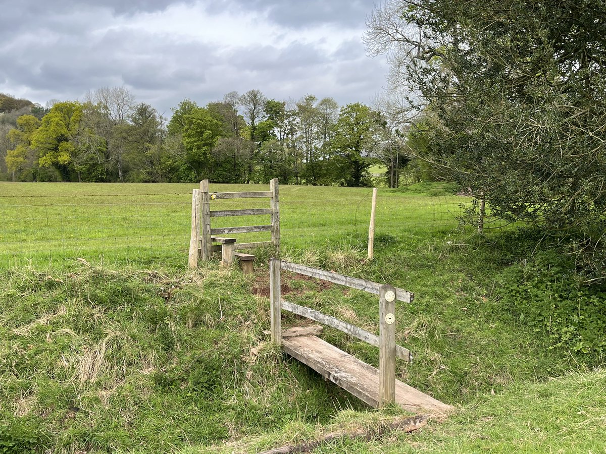 A wobbly stile on the Skenfrith Box Farm #Pathcare route is not now so wobbly. Thanks to the Grosmont Paths Group working alongside @RamblersCymru and @MonCountryside @visit_mon @VisitAberG @visitwales @LoveYFenni