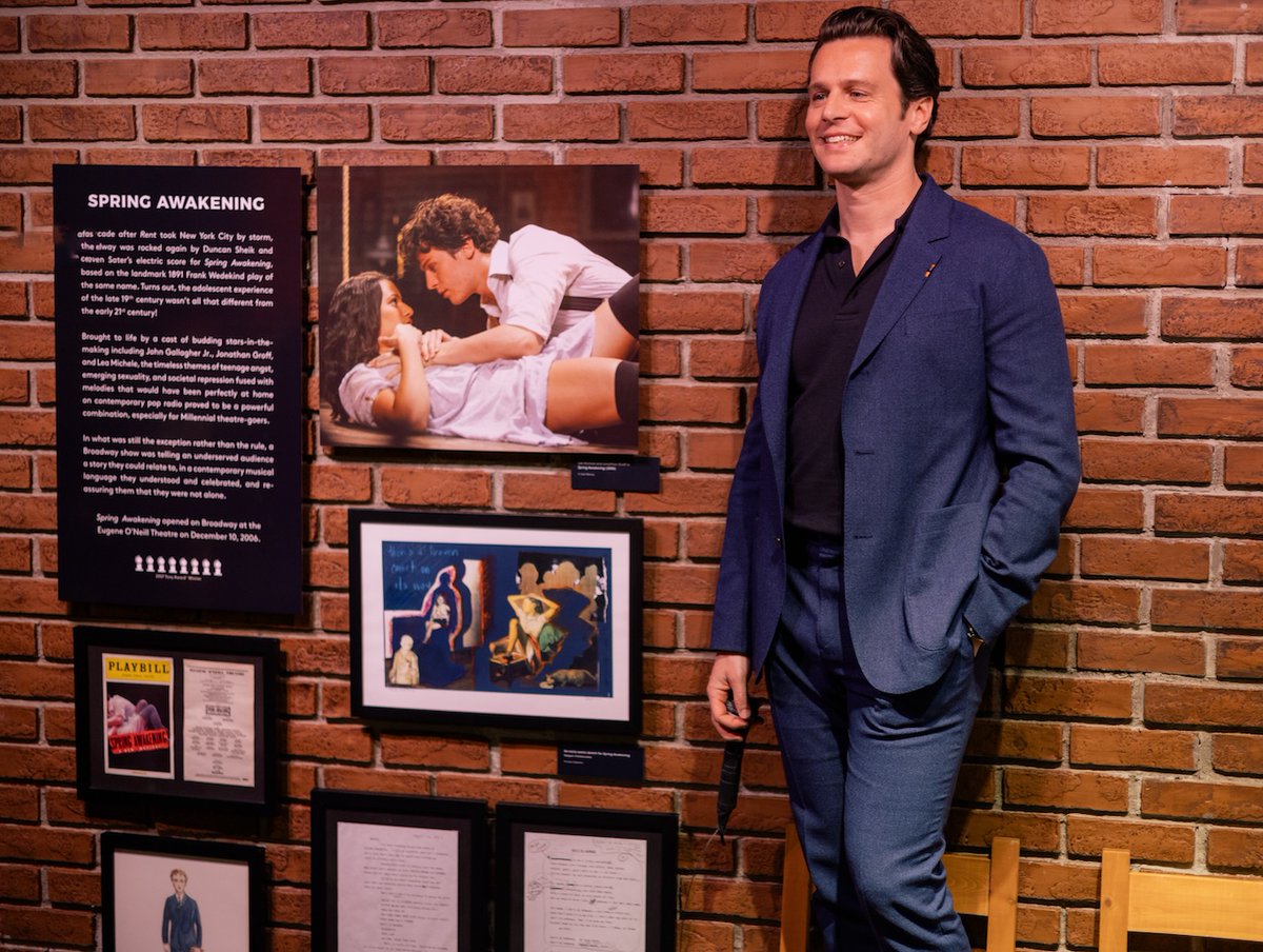 The old friends visited the Museum of Broadway! Daniel Radcliffe, Jonathan Groff, and Lindsay Mendez announced the Outer Critics Circle nominations earlier this week. Catch up on the news theatermania.com/news/idead-out… 📷 Matthew Cubillos / The Museum of Broadway