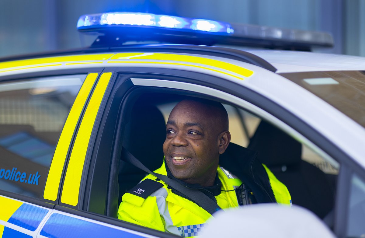 Want to make a difference in your communities every day? We are now recruiting police constables. You do not need a degree to be able to apply. Find out more by visiting our website: lincs.police.uk/police-forces/… #WeAreLincolnshirePolice #policingfamily