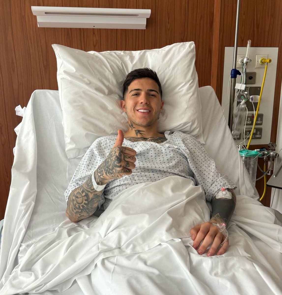 🔵🇦🇷 Enzo Fernández: “My operation was successful, I needed to get this surgery since l been dragging the pain for about six months”.

“It was something I could avoid while constantly treating myself with injections and medications. But a few weeks ago the pain started to get