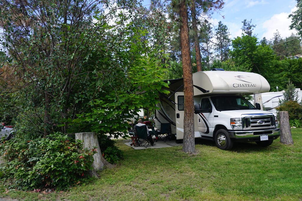 NOTE:  if you don't declare that you're living full time in the RV and there's a need for a claim you may find your insurance is void.

Read the full article: What will Full Time RV Living Cost in Canada?
▸ lttr.ai/AR4i3

#RVLifestyle #RVingInCanada #FullTimeRVing