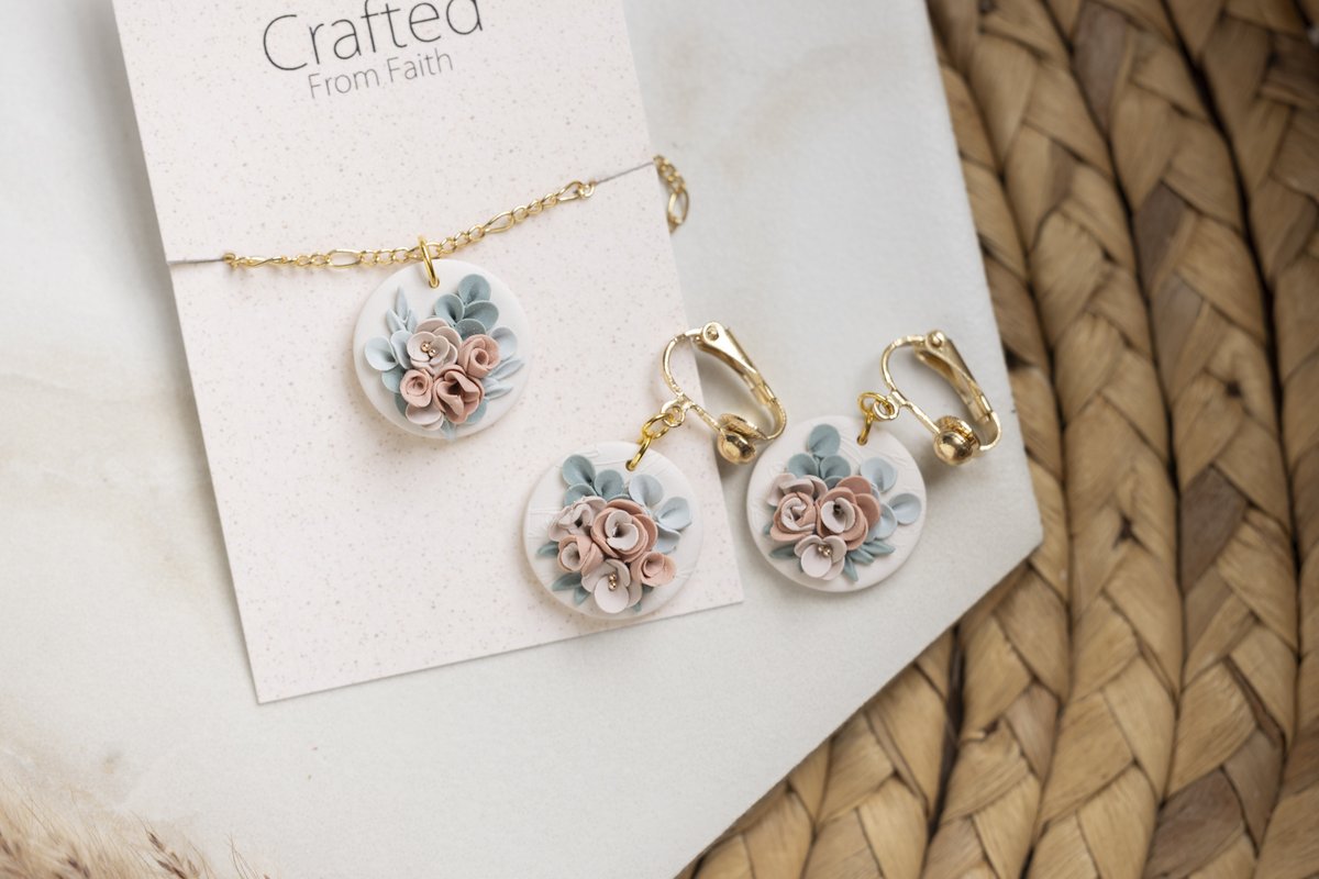Mother's Day is coming soon and its never too early to look for the perfect gift! 

#craftedfromfaith #clayearrings #clayartist #smallbiz #shopsmall #florals #jewelrysets #springcollection #giftsforher
