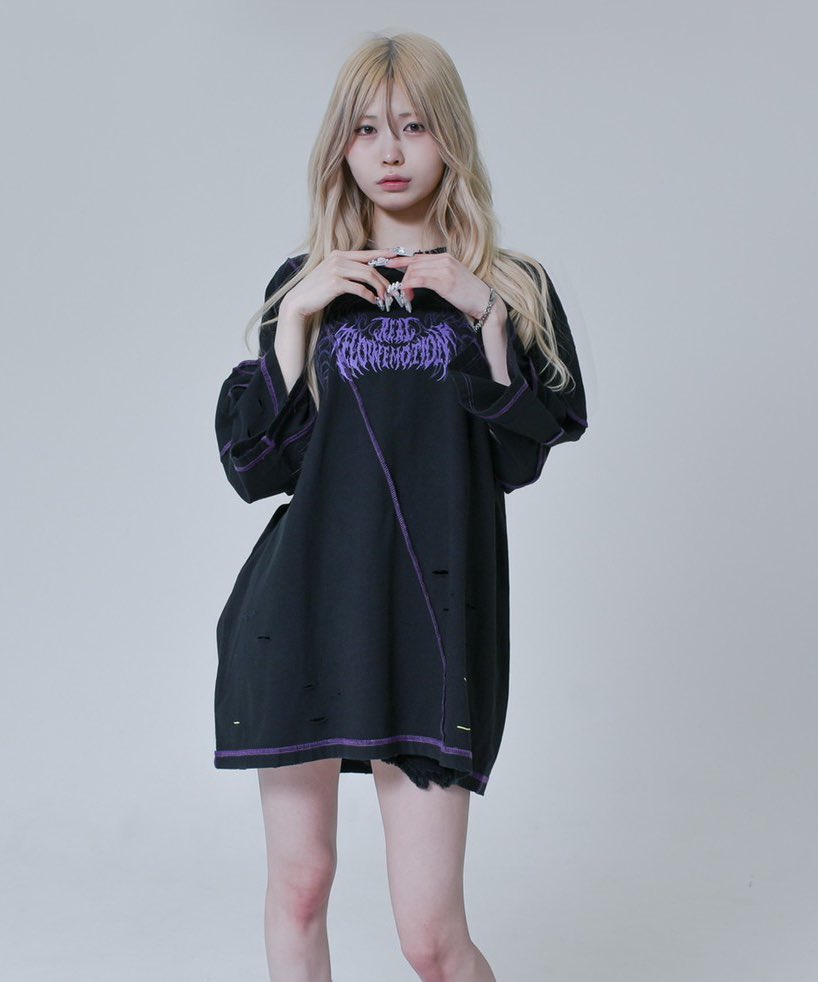 _REFLEM's tweet photo. 👁‍🗨REFLEM(レフレム)
NEW ARRIVAL

オーバーステッチTシャツ
¥7,590

4月27日（土）発売。
※札幌、福岡は28日（日）発売
※ ご購入はお一人様2点までとさせていただきます。

#reflem https://t.co/FItZuaTc7N
