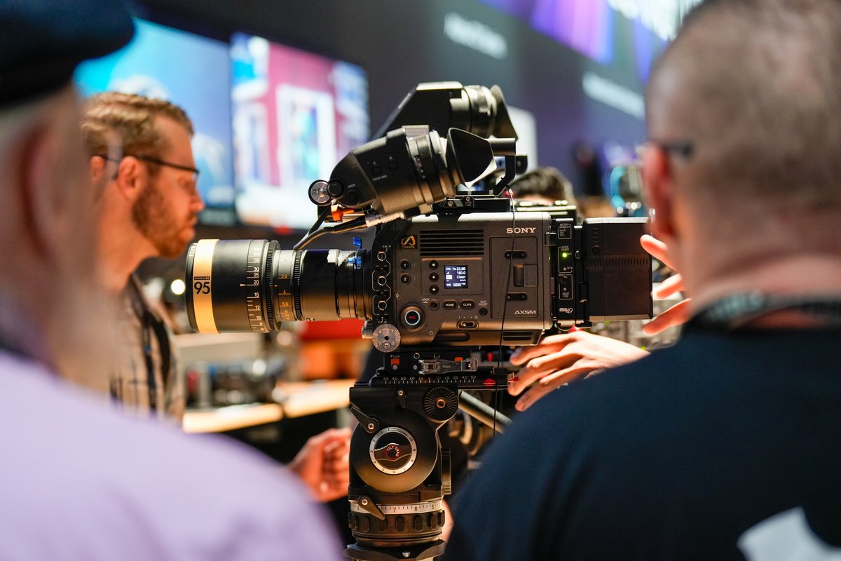 Thanks for joining us at #NAB2024! Great to see you exploring our cameras and solutions. As well as introducing our latest PDT-FP1 portable data transmitter, and the latest BRC-AM7 PTZ camera. Pleased to have won awards for VERONA Crystal LED, BURANO BRC-AM7, and HXC-FZ90! 😊