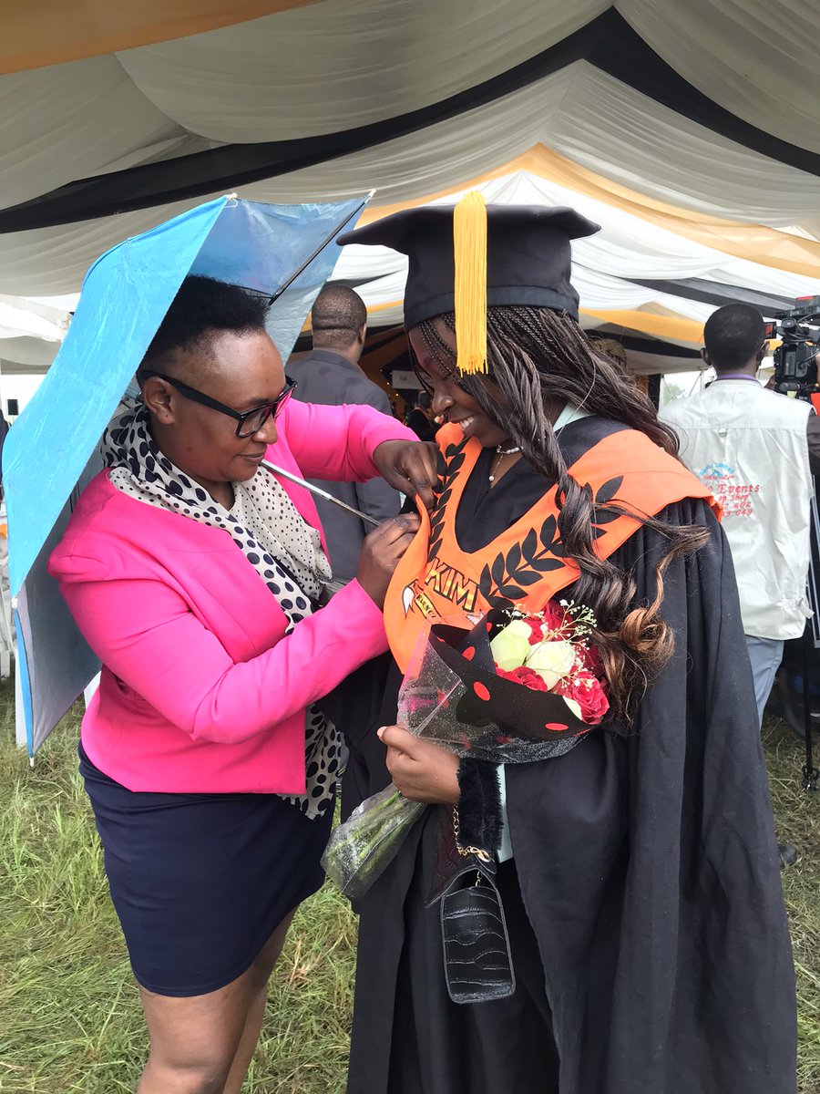 Annette from KIM Nairobi celebrating her big day with her mum ! Such precious moments 🥳❤️ Make sure you capture your precious moments and tag us . Tweet and retweet with our hashtag #KIMGraduation2024