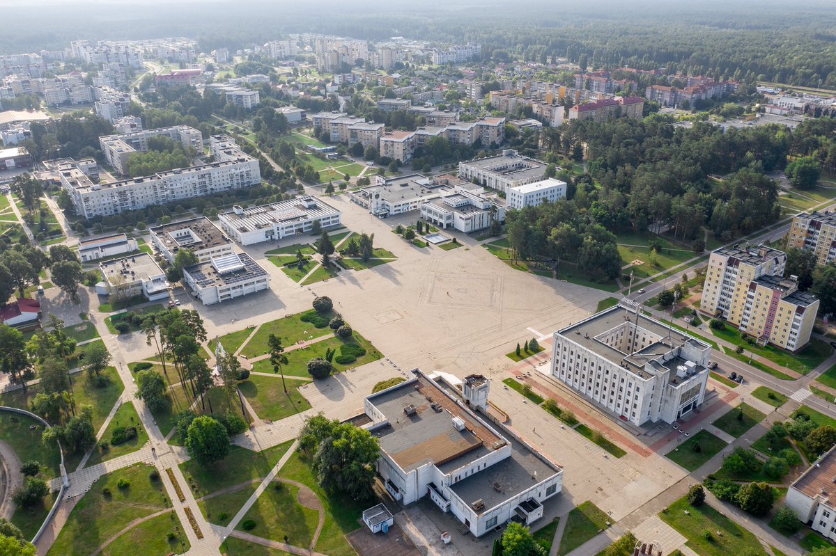 Born of the #Chornobyl disaster exactly 38 years ago, the city of #Slavutych has suffered several setbacks in its short life. But the city authorities are fighting for its future, and with #EU and @UNDP help made a strategy for its recovery and growth. 🔗 undp.org/ukraine/storie…