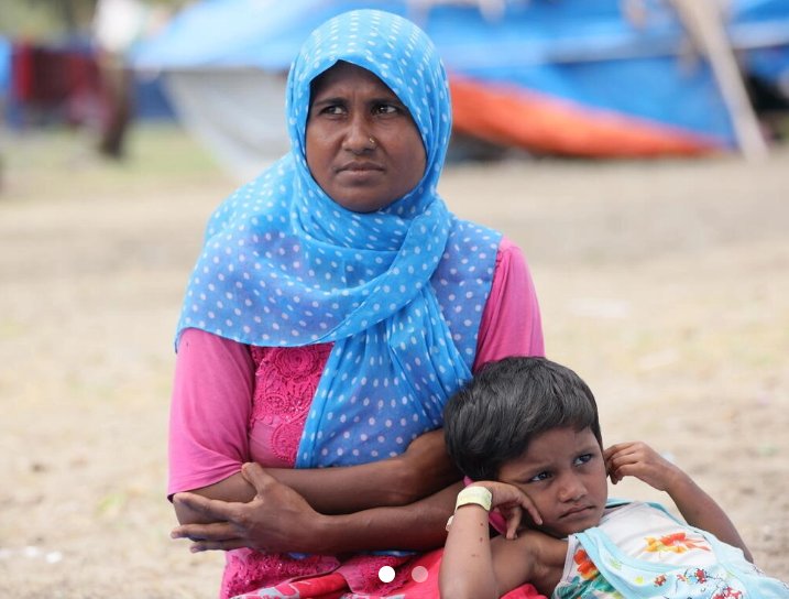 'On the fifth day, we ran out of food and water... And then a woman died.' Increasing insecurity and restrictions in camps are driving high numbers of Rohingya refugees like Sofia to board smugglers’ boats in search of safety and freedom. bit.ly/3Uz5xzW ©Amanda Jufrian