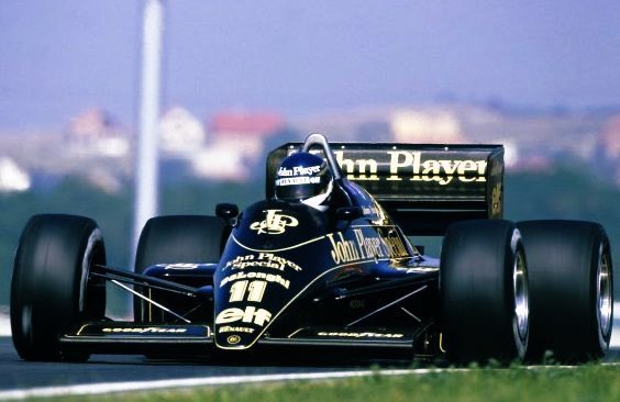 Remembering John Colum Crichton-Stuart, 7th Marquess of Bute, aka Johnny Dumfries in his #F1 days, who should be turning 66 today, for he was born #OnThisDay in ’58. But, very sadly, he died of cancer 3 years ago. Pic: Lotus 98T (’86).