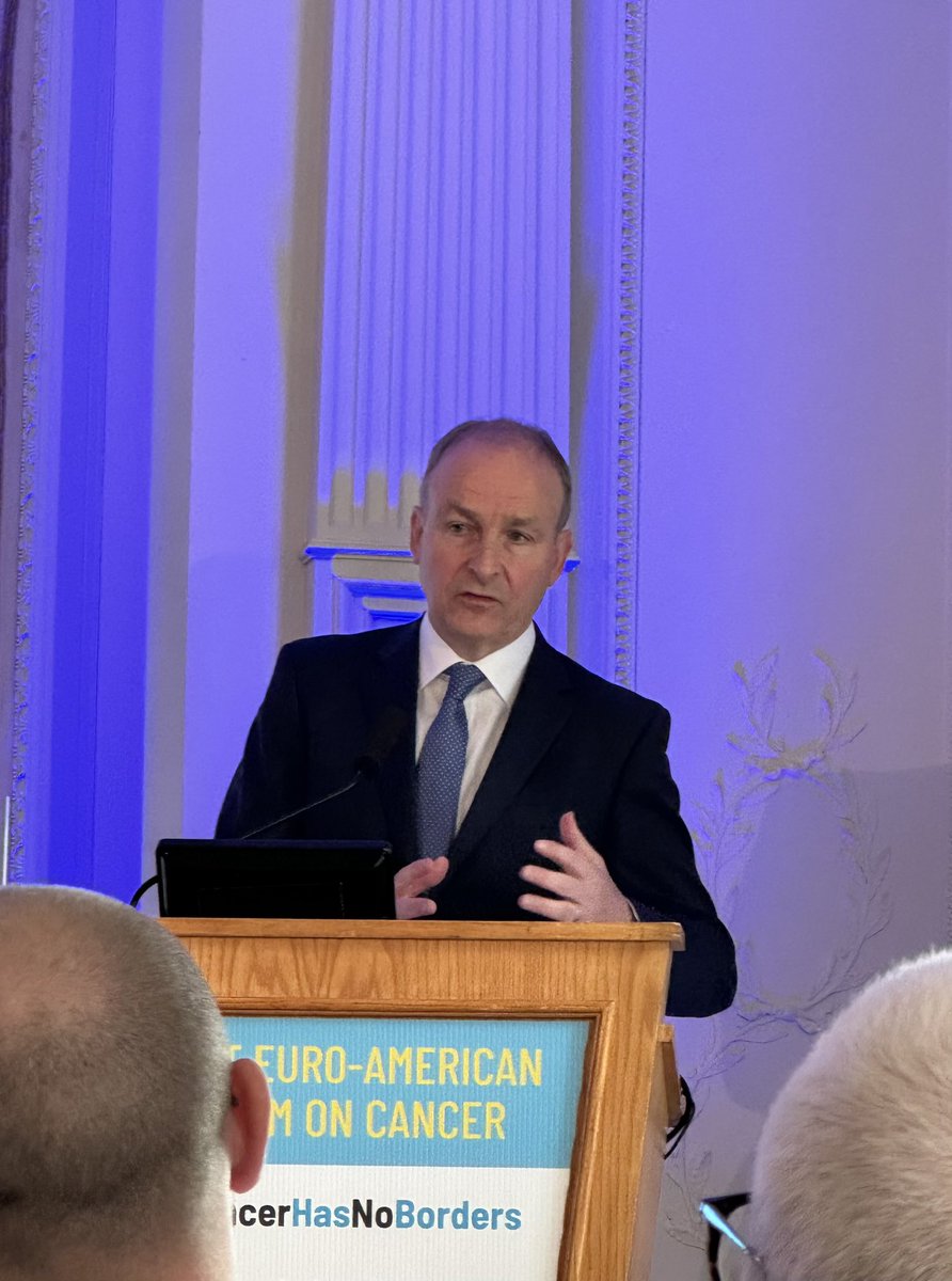 Next up An Tánaiste @MichealMartinTD at #CancerHasNoBorders describes the clear need for a concerted public health effort in addressing the causes of #cancer and the need to expand @AlCRIproject 🚨Raises his huge concern regarding vaping
