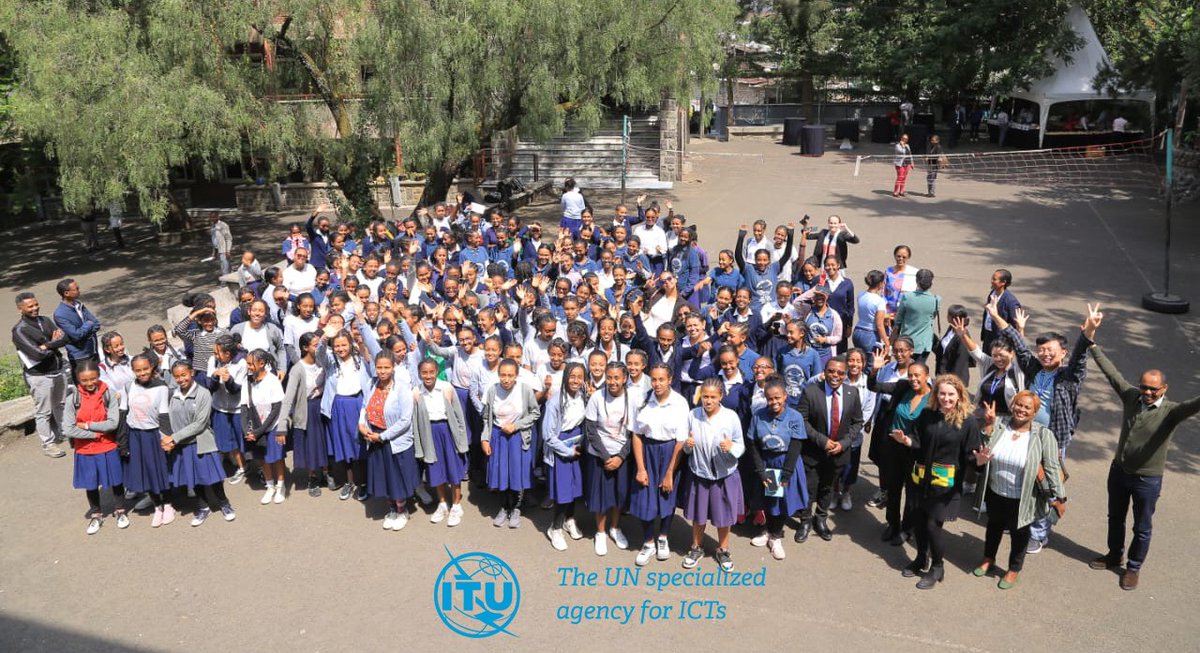 🎉Over 100 girls at Nativity Girls School in Addis Ababa participated in the national #GirlsInICT Day celebrations. Exchanging experiences &amp; sharing opportunities about leadership roles in Ethiopia's ICT sector for girls &amp; young women.#WomenInTech