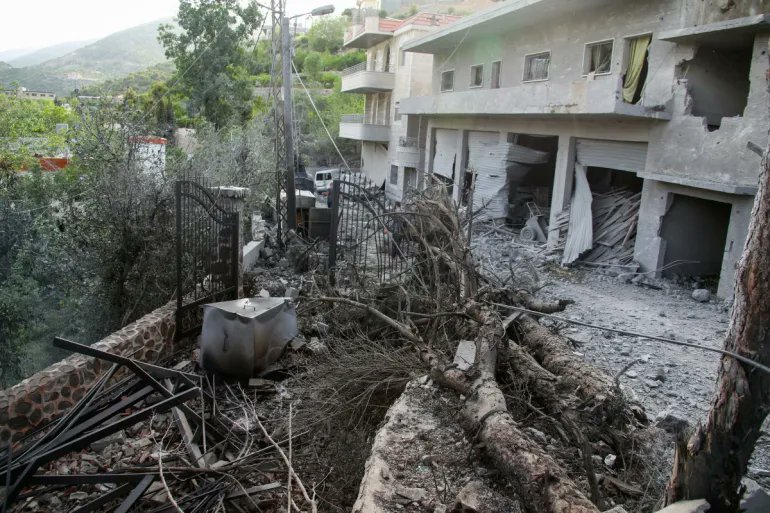 DailyPlanet24's tweet photo. 🔸Aftermath of Israeli strikes in southern Lebanese village of Shebaa. https://t.co/kOaFQNiuXV