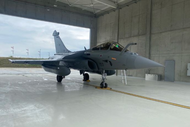 First 6 Rafales for the Croatian Air Force just Landed in Zagreb

defensemirror.com/news/36659/Fir…

#Croatia #Rafale   #IvanAnušić #ceremony #handover #France #MiG21 #F3R #METEOR #TALIOS #NATO #strategicinvestment #operationalreadiness #defensecapabilities #aviation #airforce