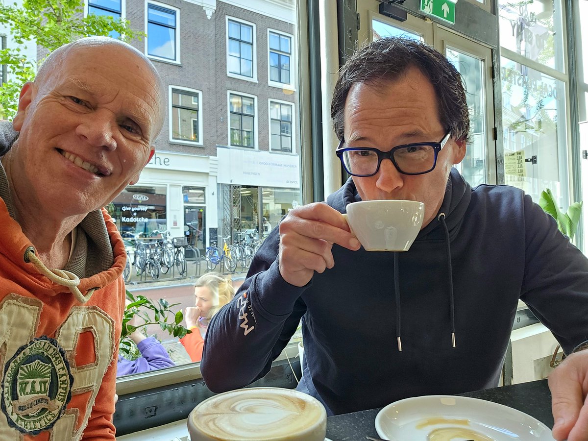 EricRoeske's tweet image. Fast &amp;amp; furious #FlatWhite met mattie Tom #VillagePeople