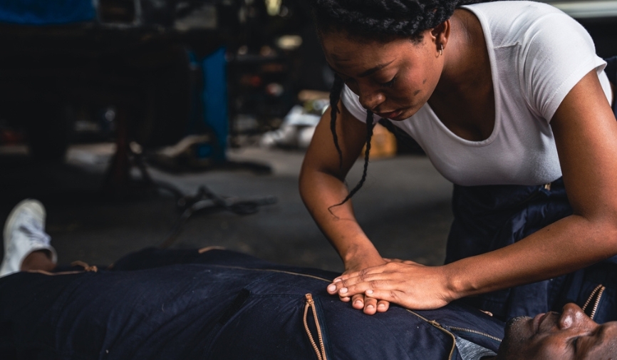 Language barriers and cultural sensitivity are often overlooked in CPR training, preventing many from accessing life-saving knowledge. So what can be done to improve this? Find out here: welmedical.com/news/diversity… #InclusiveCPR #DiverseCPR #CPRTraining