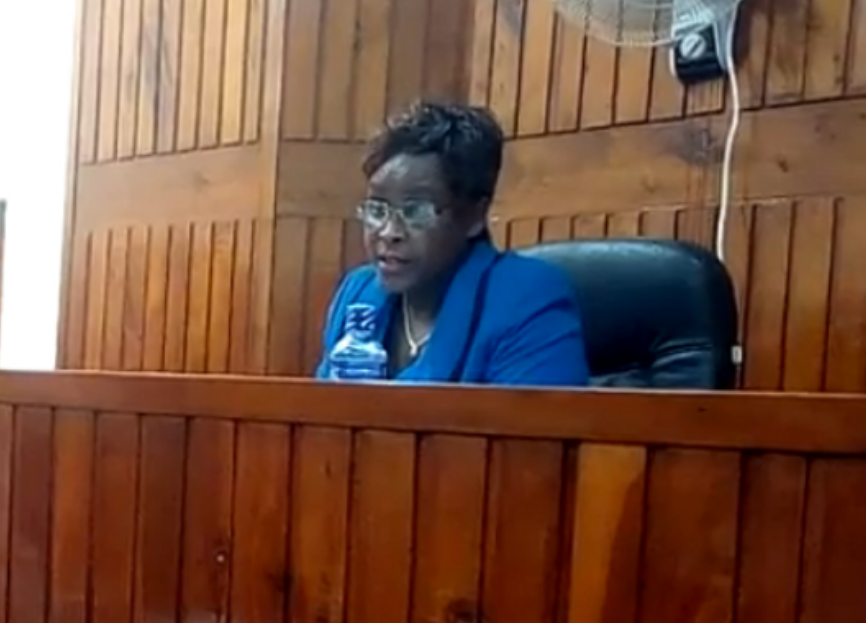 C_NyaKundiH's tweet image. It appears that High Court Judge Dora Chepkwony is defying directives from the Chief Justice regarding the Nginyo Kariuki succession matter.

Despite specific instructions from the CJ for the case to be heard by Judge Abigail Mshila due to concerns of file interference, Judge…