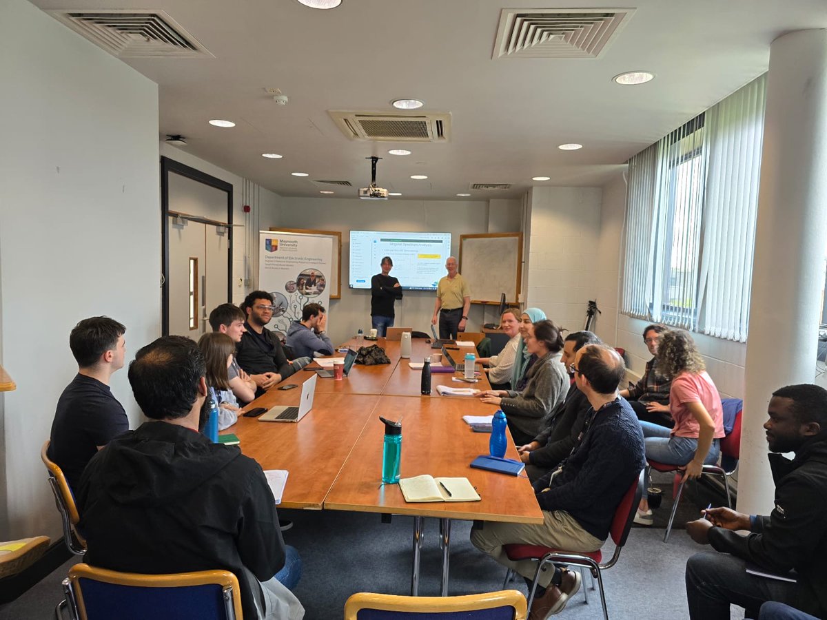 We wanted to thank @DamienFay from <a href="/HPE/">HPE</a> for presenting at our Seminar Series.  Damien's presentation on "A self-organizing eigenspace map for time series clustering" focused on a time series clustering technique and the underlying time series analysis techniques used.