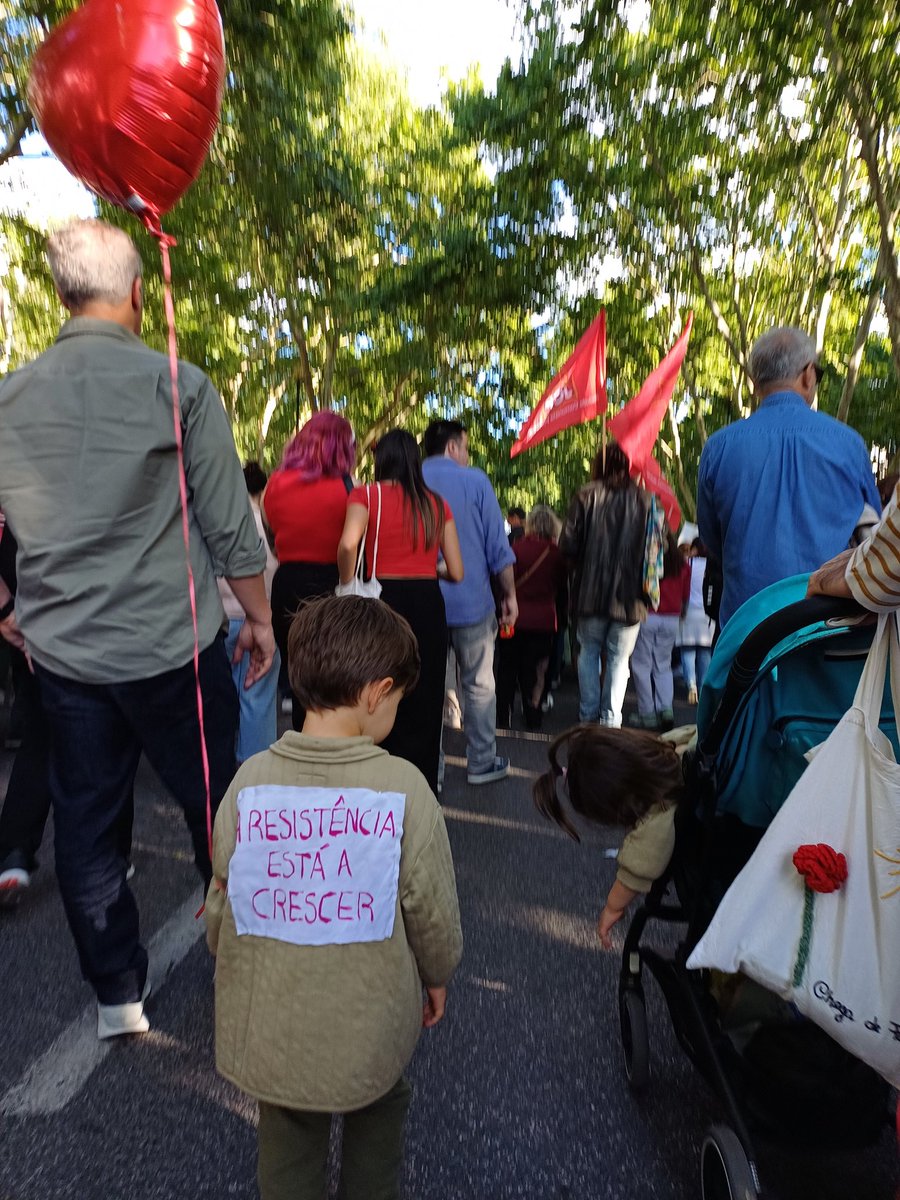 Somos muitos muitos mil para continuar Abril