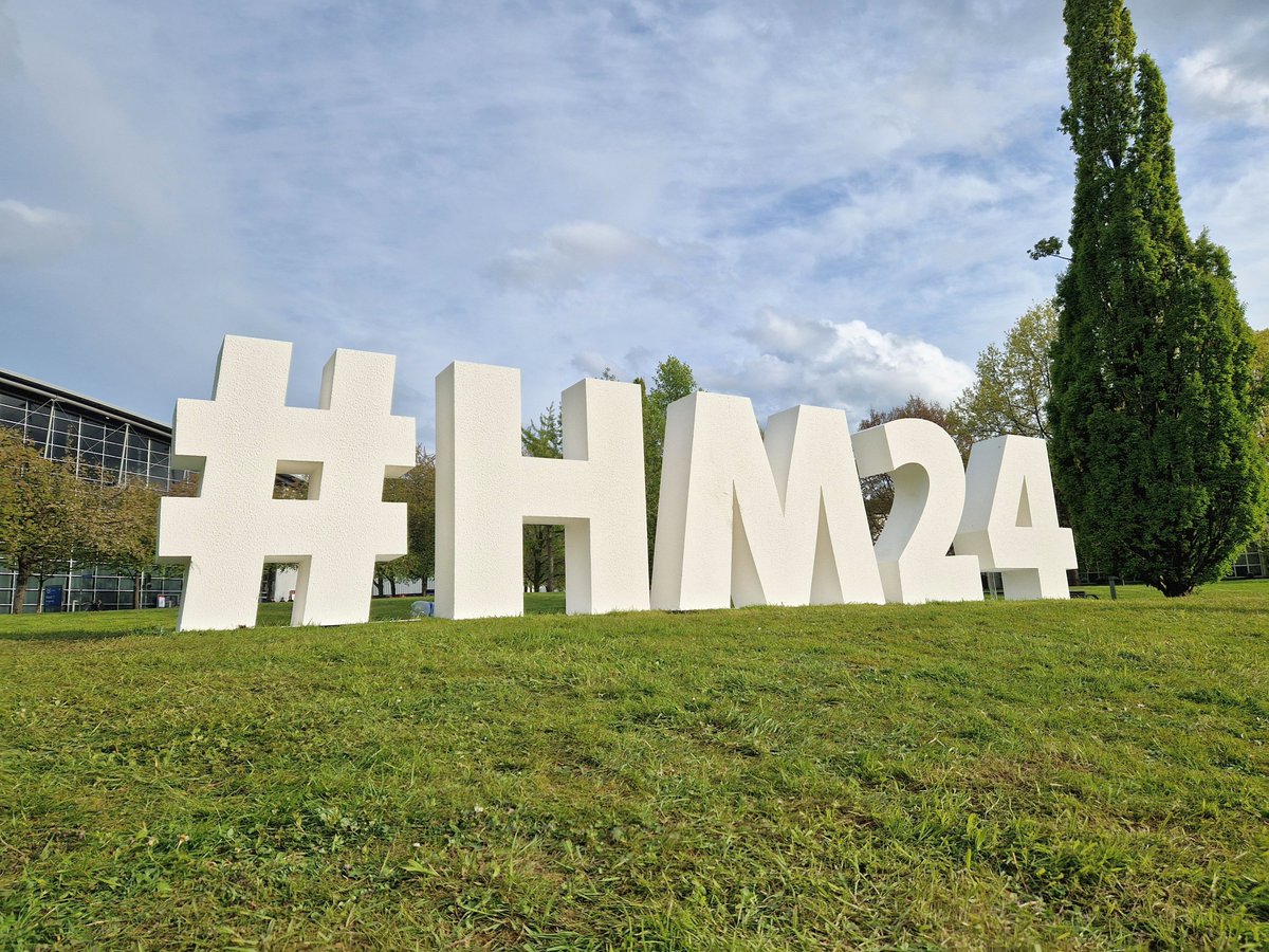 So, das war's: Wir verabschieden uns von der @Hannover_Messe und ihrem Hashtag #HM24. ⚙️ Im nächsten Jahr kommen wir wieder und freuen uns jetzt schon auf #HM25. 🧳 Was dann wohl die interessantesten Themen auf der Messe sein werden? 🤔 Bye! 👋🏼