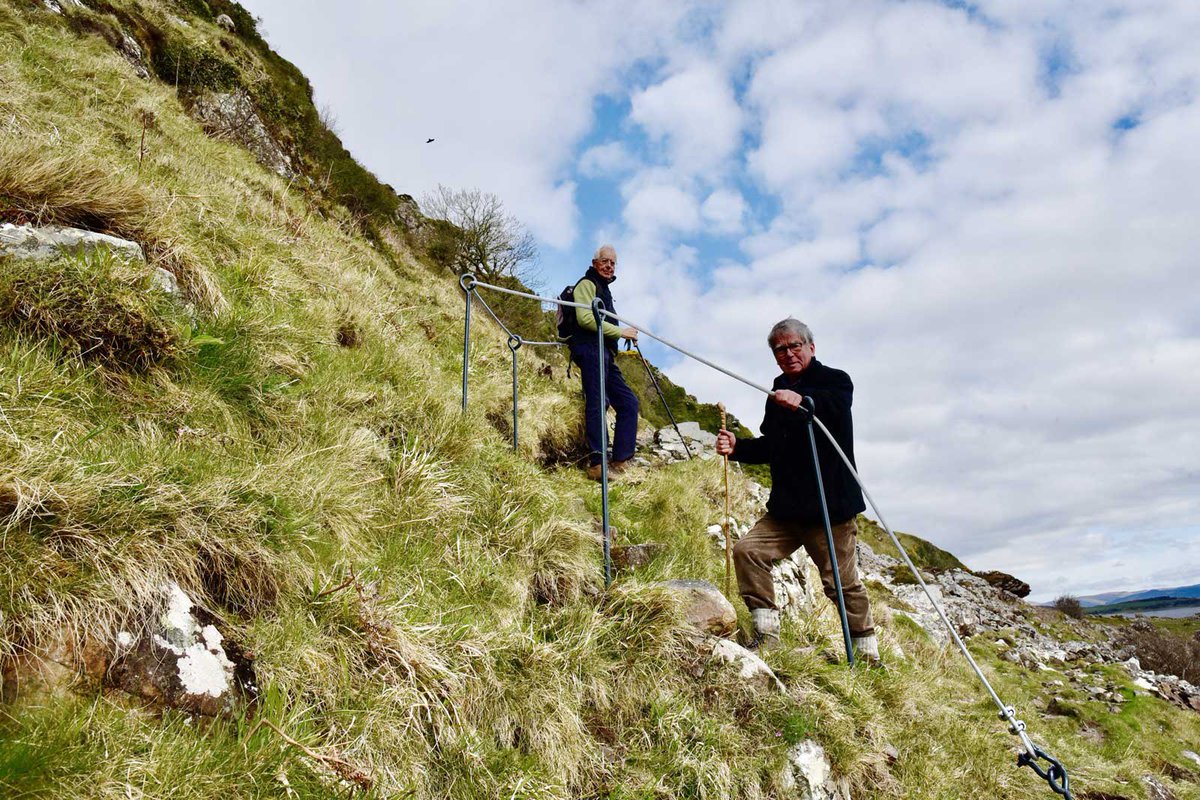 1/2 
April 2024: New safer route to avoid the eroded section on the Lighthouse Path

The continuing erosion of a short section of path in the route from Kilchattan Bay to the Glencallum Bay Lighthouse has been a concern for the past couple of years.