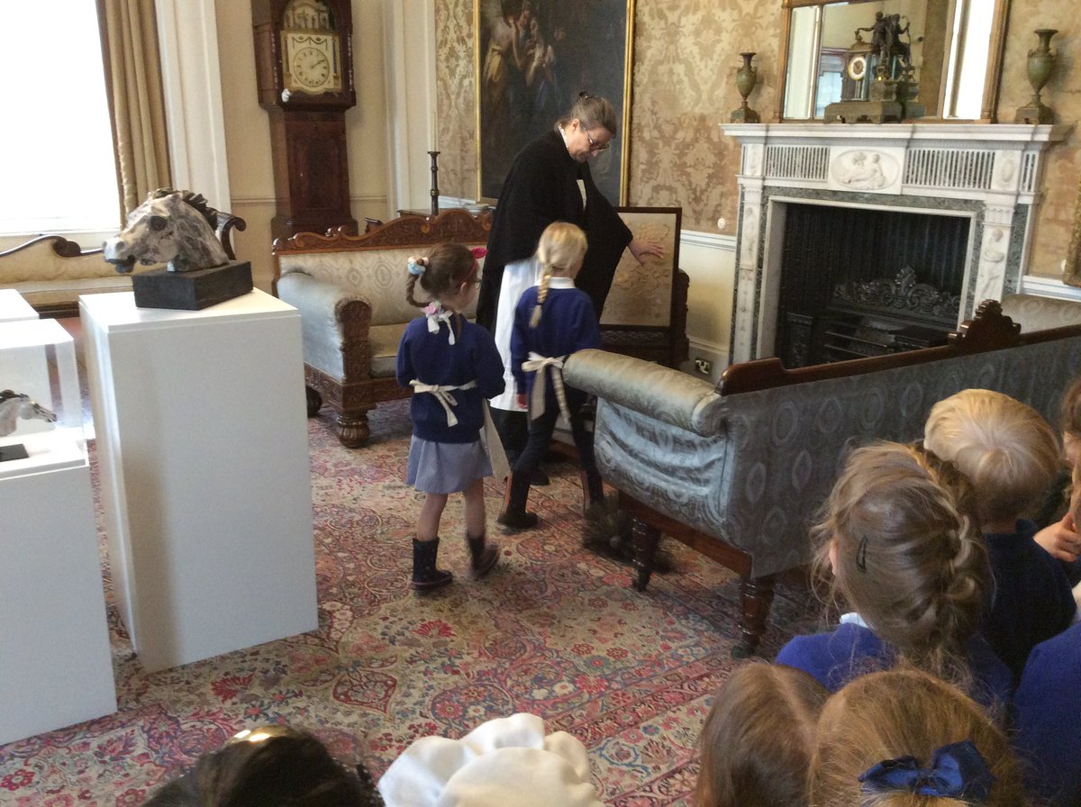 HolmeValleySch's tweet image. Reception- more from the visit to @normanbyhall 

Learning about the local history in our area. Experiencing life at the hall in Victorian times as domestic staff.

#SchoolVisits #Opportunities #OurLocalArea