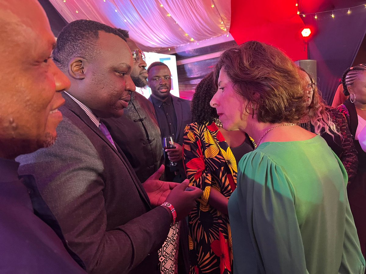 On the sidelines of all the #US  #Kenya events this week, I got a chance to talk about various aspects of the Kenyan ecosystem with the Secretary of Commerce and Trade @GinaRaimondo.

#KenyaUS #ACFTA #TheFutureIsHere