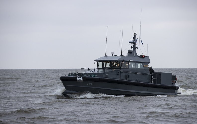 #Estland 🇪🇪 hat in Abstimmung mit dem Verbündeten #Dänemark 🇩🇰 zwei Patrouillenboote an die #Ukraine 🇺🇦 geliefert. Dies hilft der Ukraine, wichtige Seewege zu sichern und ihre Gewässer zu verteidigen, um die russische Aggression zu stoppen.