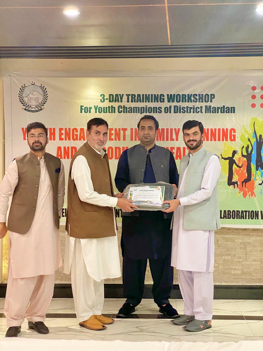 Young people are talking about reproductive health in #KP Youth champions from Mardan attended a 3-day training on family planning and reproductive health organised by @PWDDirectorate with support from UNFPA.