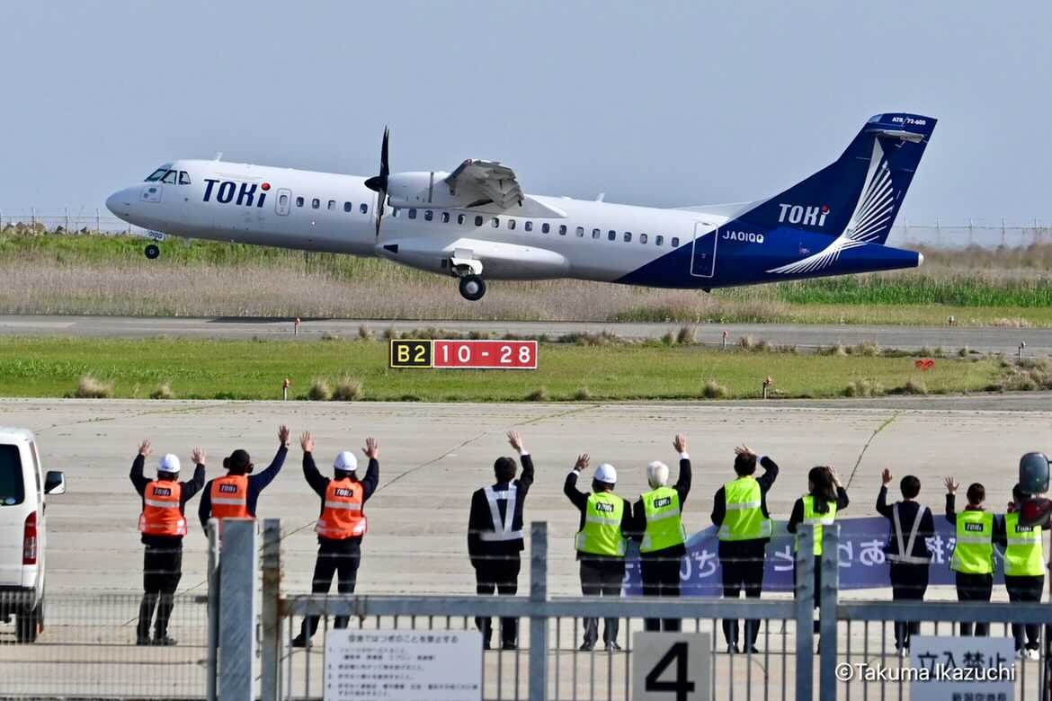 本日は記念すべき新潟＝仙台線の就航日でした✈ 初便のBV201便は多くのファン、マスメディア、関係者に見守られ、定刻に出発しました。 素敵な写真をご提供いただいた方、有難うございました💖