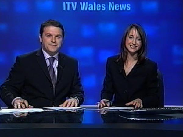 So this was 20 years ago this month! Look how happy I am to be presenting with you @JonathanITV ☺️