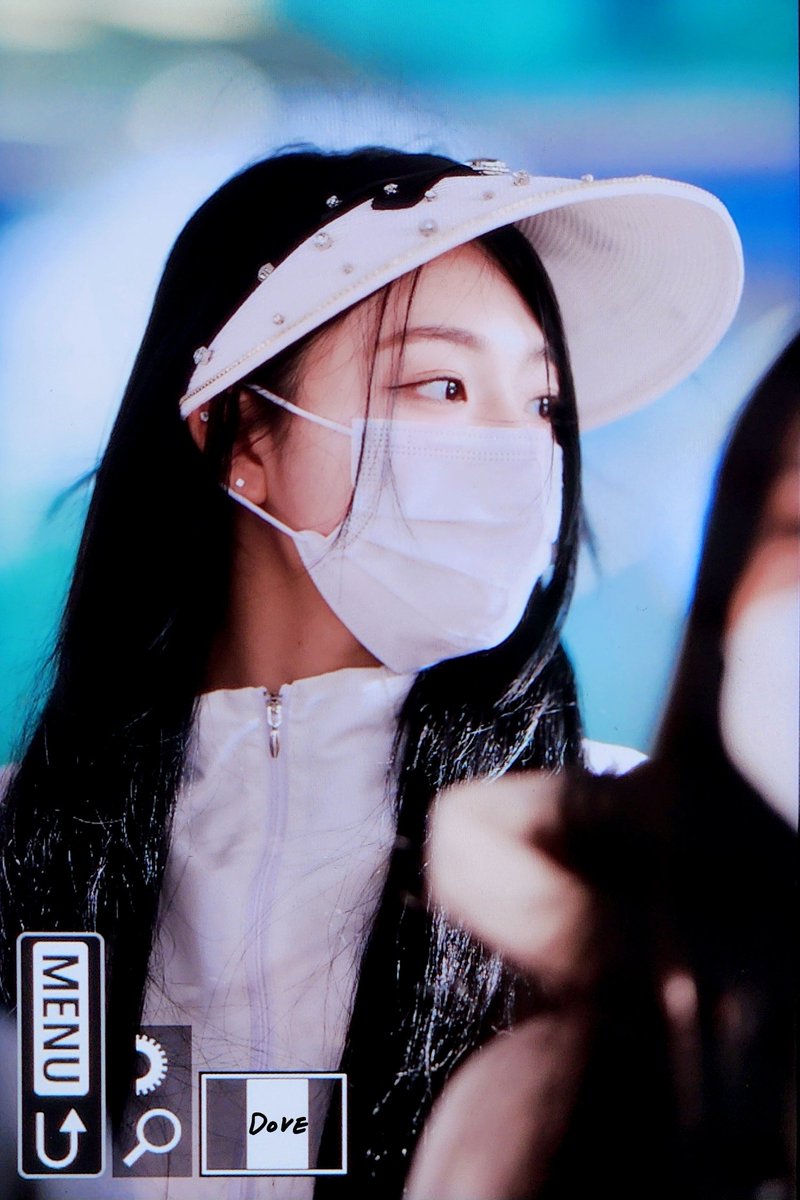 240426 ICN Pre.

#周心语 #신위 #XINYU 
#tripleS #트리플에스