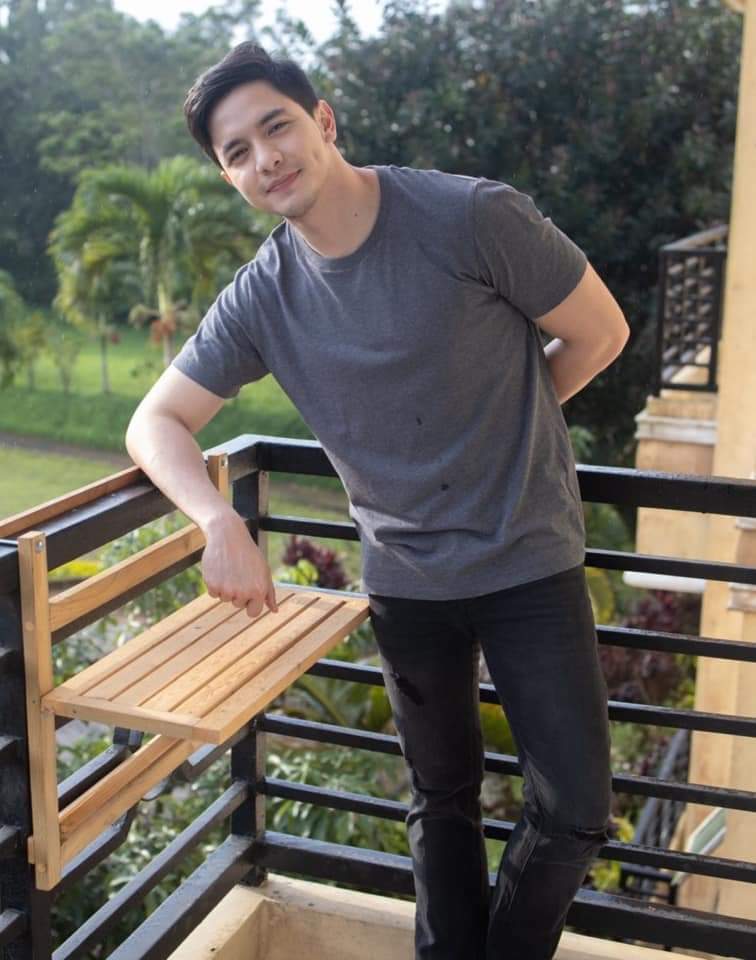 Everyone, if you see this tweet please make tweet post or reply with : 👇

#vivoMeetAndGreetwithAlden
#ALDENRichards