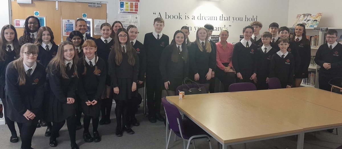 ☕️ Pupils who had been nominated from Performing Arts enjoyed the Headteacher's Rewards Breakfast this morning.