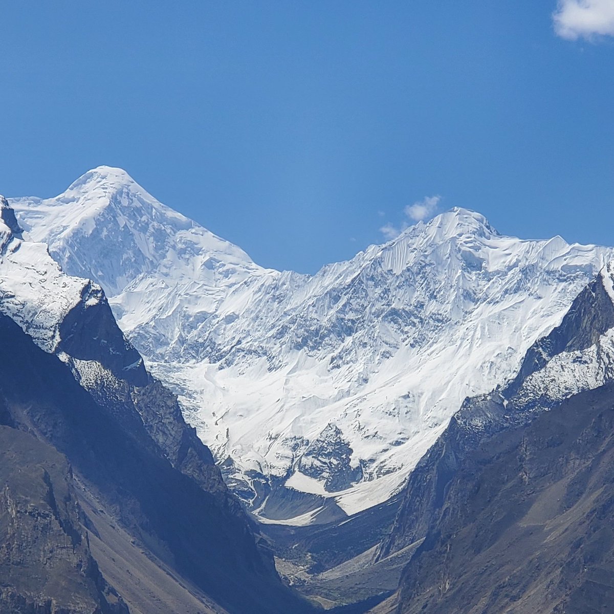 UltarHouse's tweet image. #NewProfilePic