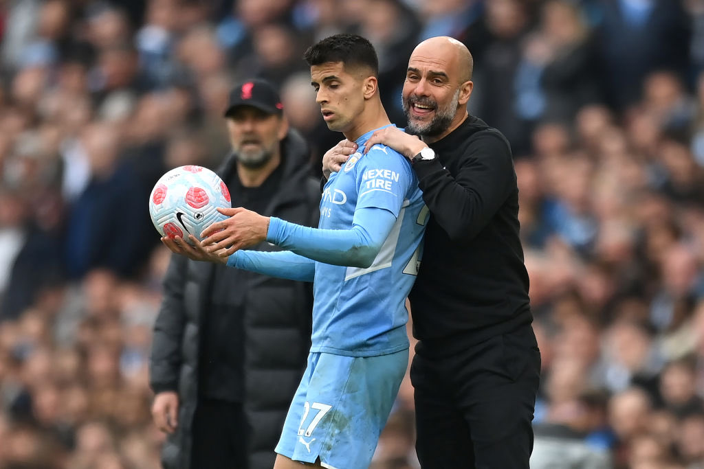 🎙️ Muhabir: 'Cancelo'nun geleceği hakkında ne düşünüyorsunuz?' 🗣️ Pep Guardiola: 'Henüz bunu düşünmedik. Sezon sonunda karar vereceğiz.'