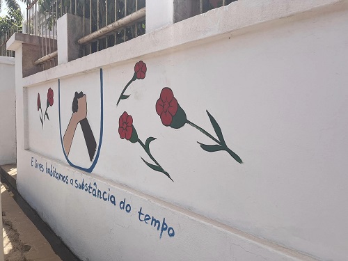 📍 Guiné-Bissau: Inauguração de um conjunto de murais relativos ao 25 de Abril Saiba mais 👉 instituto-camoes.pt/sobre/comunica… #CamõesIP #Cooperação
